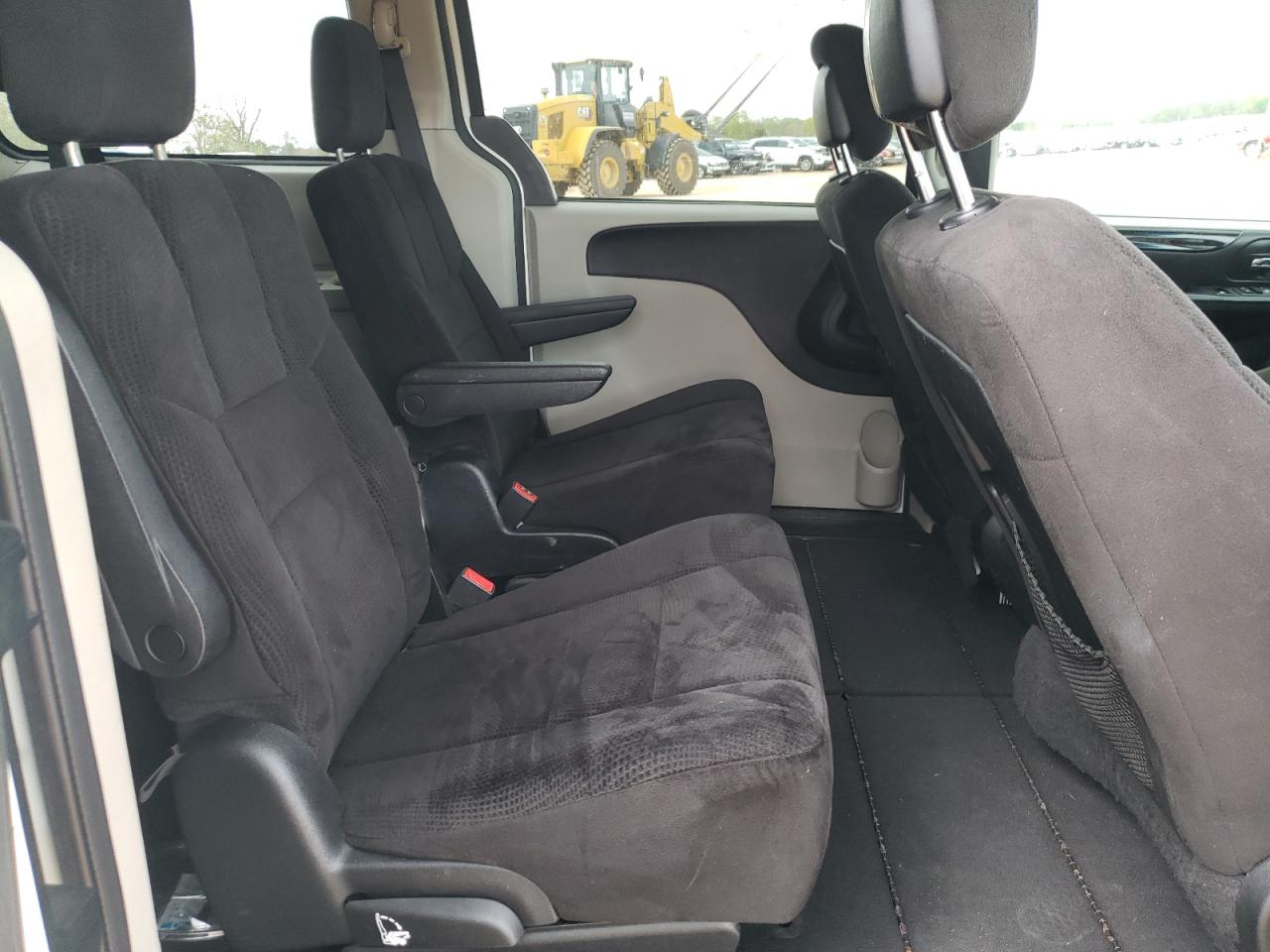 Photo 6 from auction – 2013 DODGE GRAND CARA with VIN 2C4RDGCG3DR739758