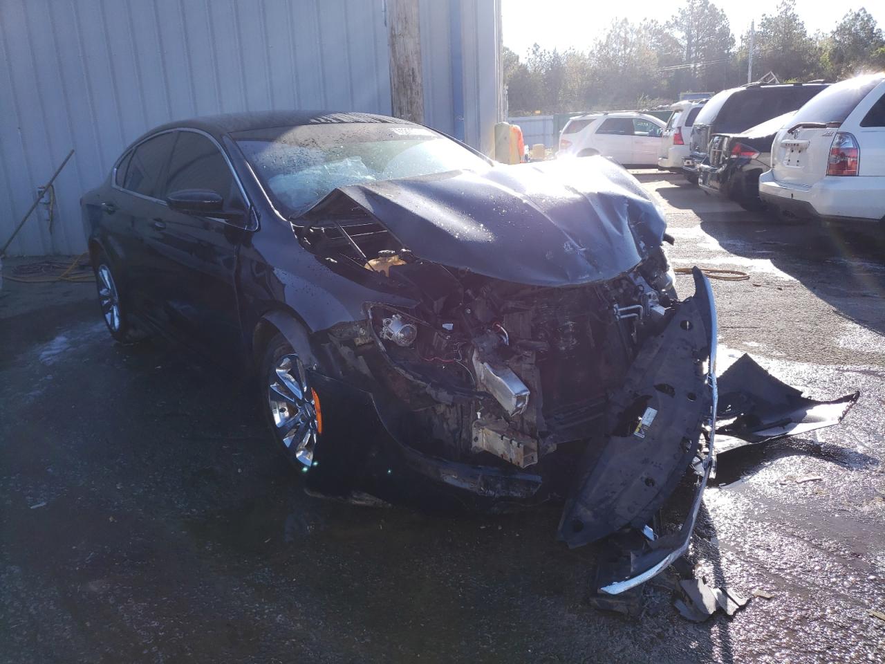 CHRYSLER 200 LIMITE 2015 with VIN 1C3CCCABXFN697697 - Photo from auction