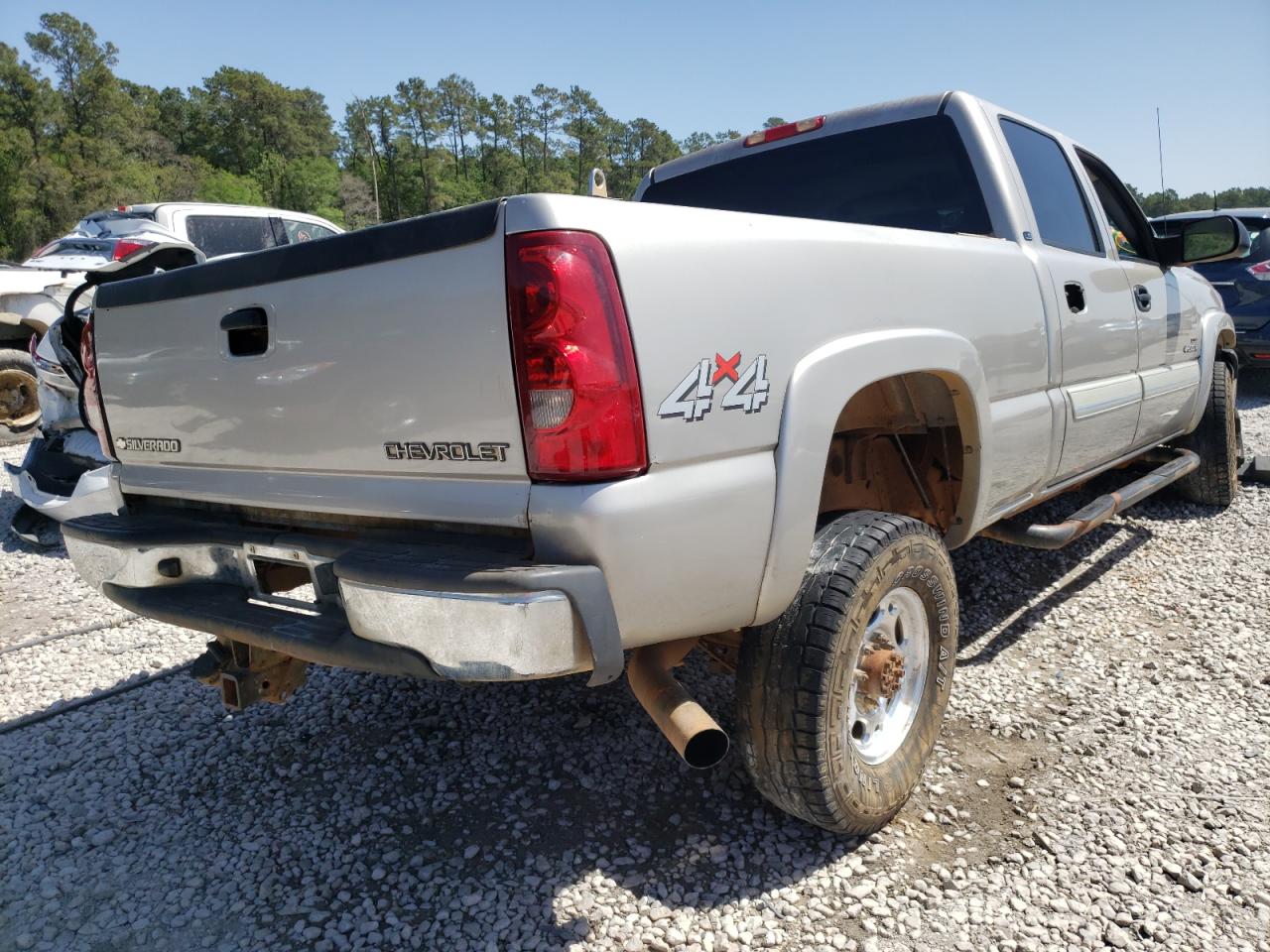Photo 4 from auction – 2004 CHEVROLET SILVERADO with VIN 1GCHK23254F247068
