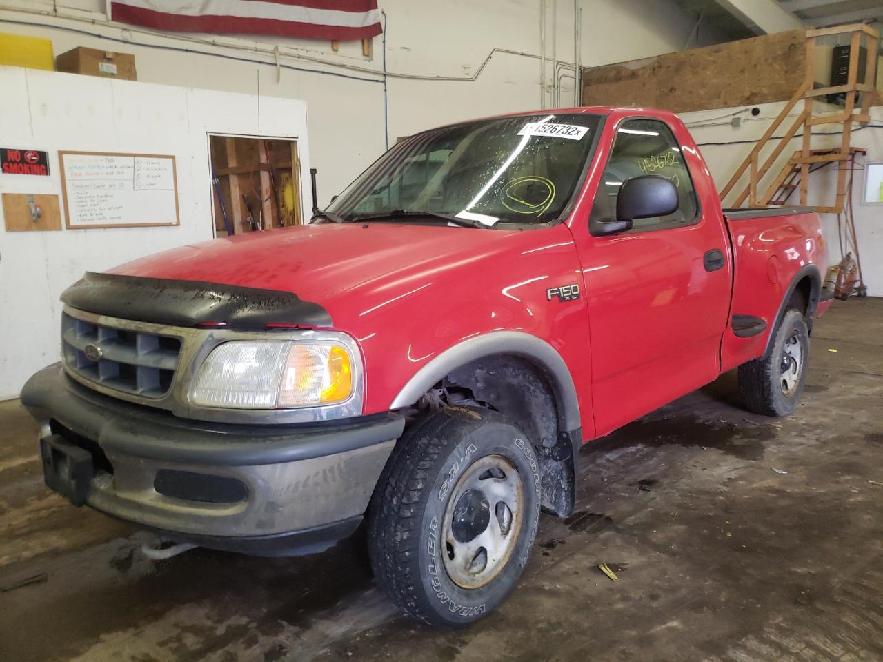 Photo 2 from auction – 1997 FORD F150 with VIN 1FTDF0824VKA28529