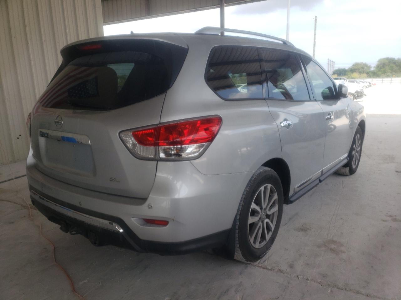 Photo 4 from auction – 2015 NISSAN PATHFINDER with VIN 5N1AR2MN5FC675535