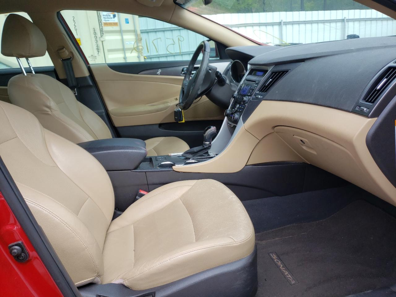 Photo 5 from auction – 2012 HYUNDAI SONATA HYB with VIN KMHEC4A44CA035964