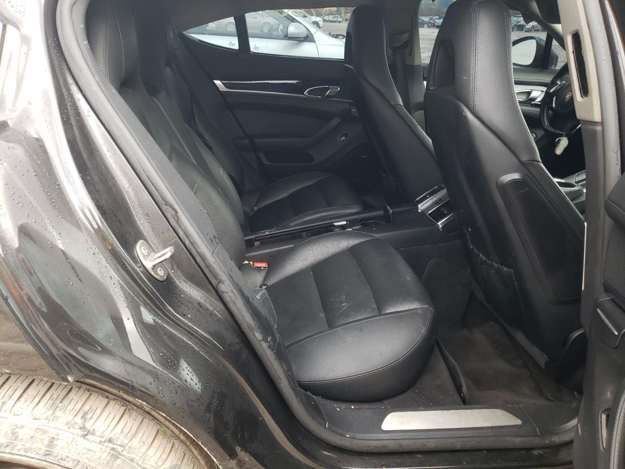 Photo 6 from auction – 2011 PORSCHE PANAMERA 2 with VIN WP0AA2A71BL015343