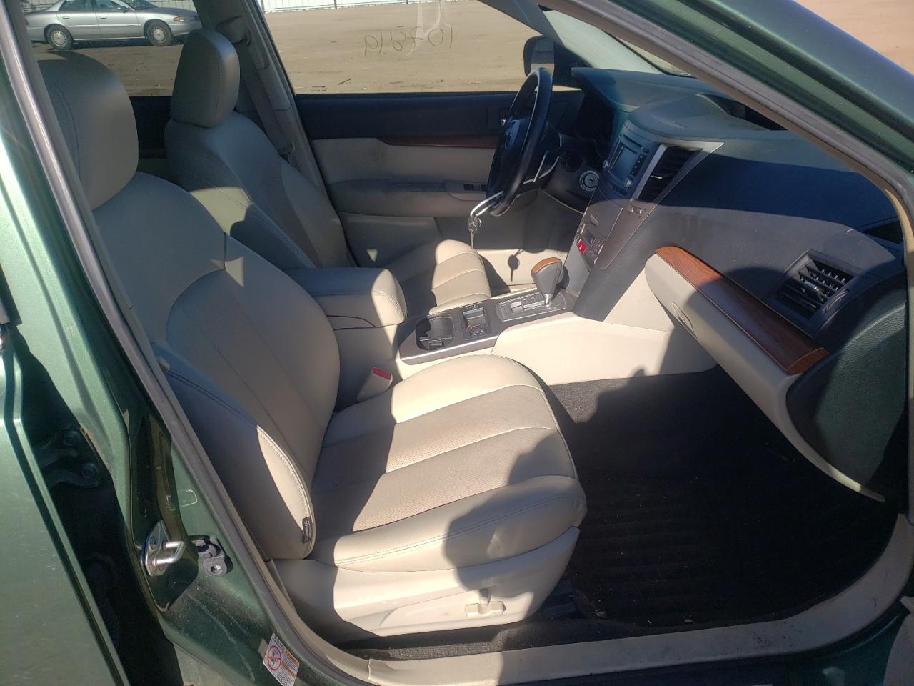 Photo 5 from auction – 2013 SUBARU OUTBACK 2. with VIN 4S4BRBKC9D3321102