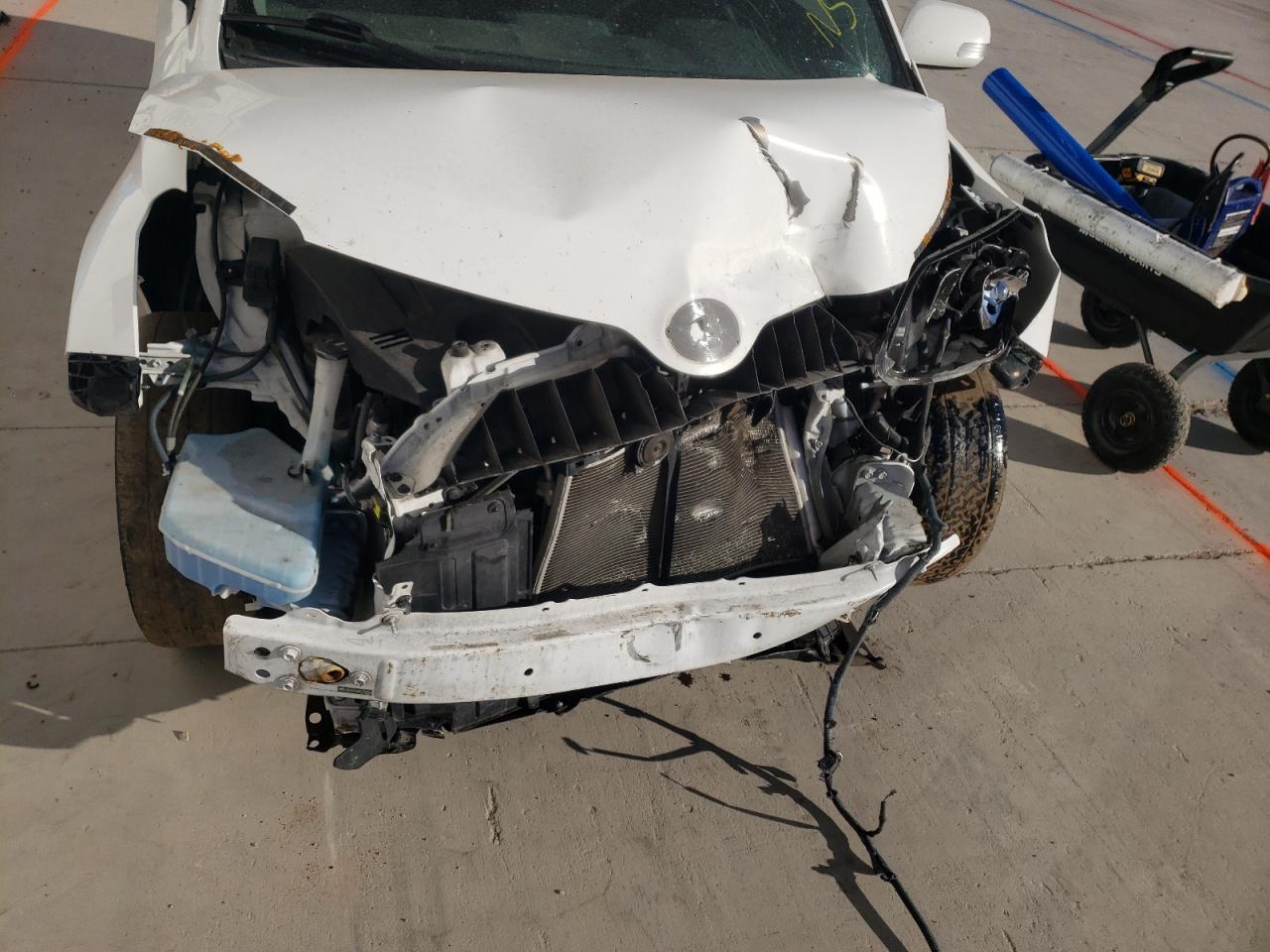 Photo 9 from auction – 2009 TOYOTA SCION XD with VIN JTKKU10469J033106
