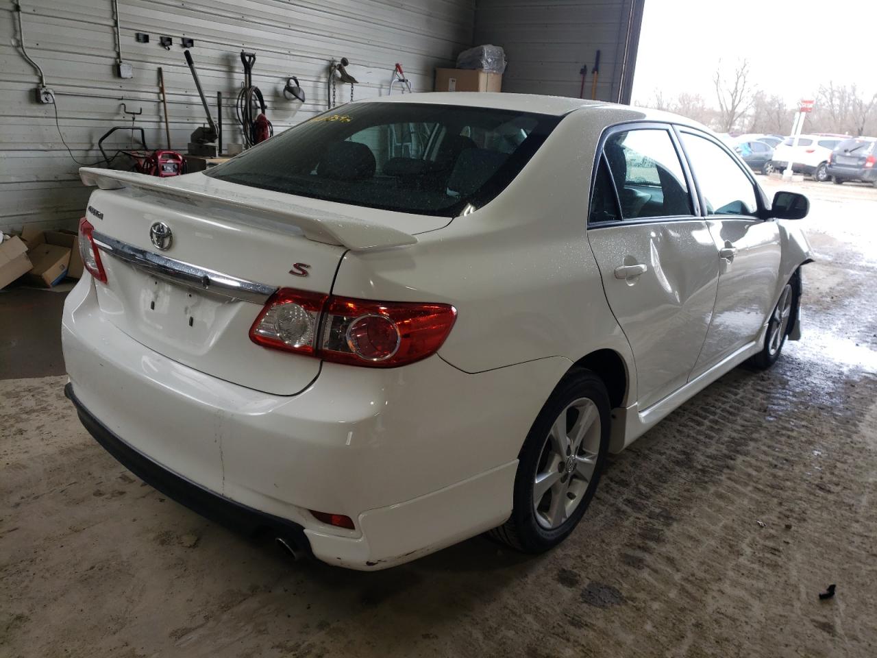 Photo 4 from auction – 2013 TOYOTA COROLLA BA with VIN 2T1BU4EEXDC069363