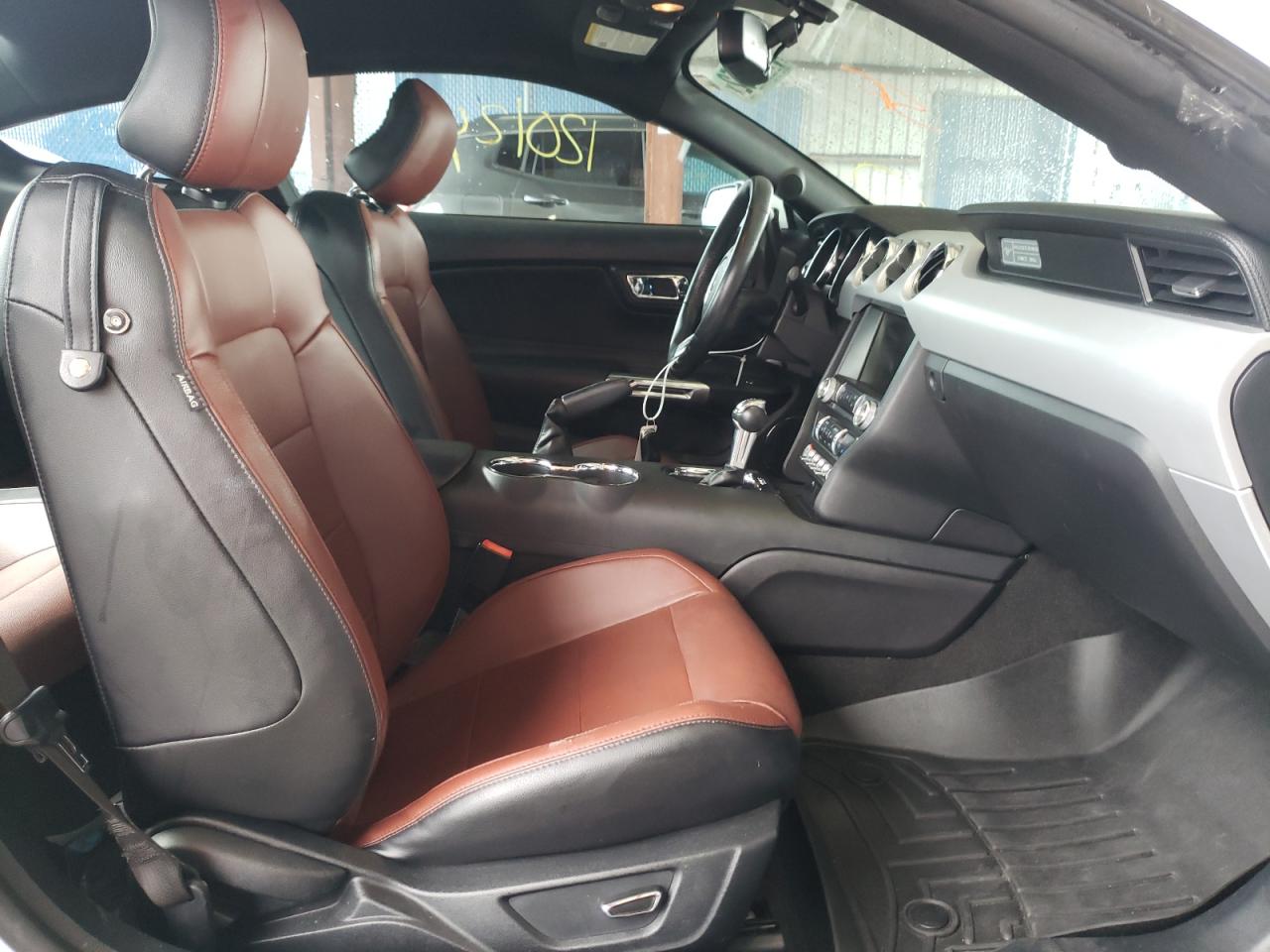 Photo 5 from auction – 2015 FORD MUSTANG with VIN 1FA6P8TH3F5352609