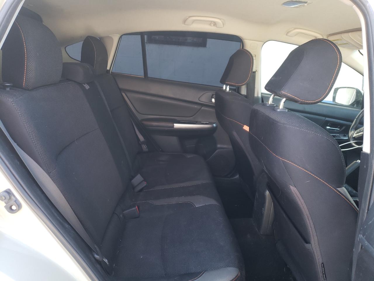 Photo 6 from auction – 2016 SUBARU CROSSTREK with VIN JF2GPAKC8GH290623