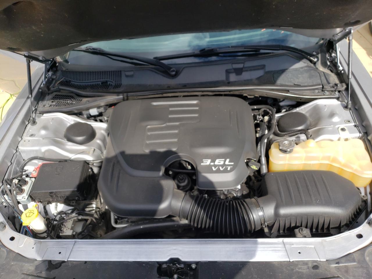 Photo 7 from auction – 2016 DODGE CHALLENGER with VIN 2C3CDZAG1GH184084