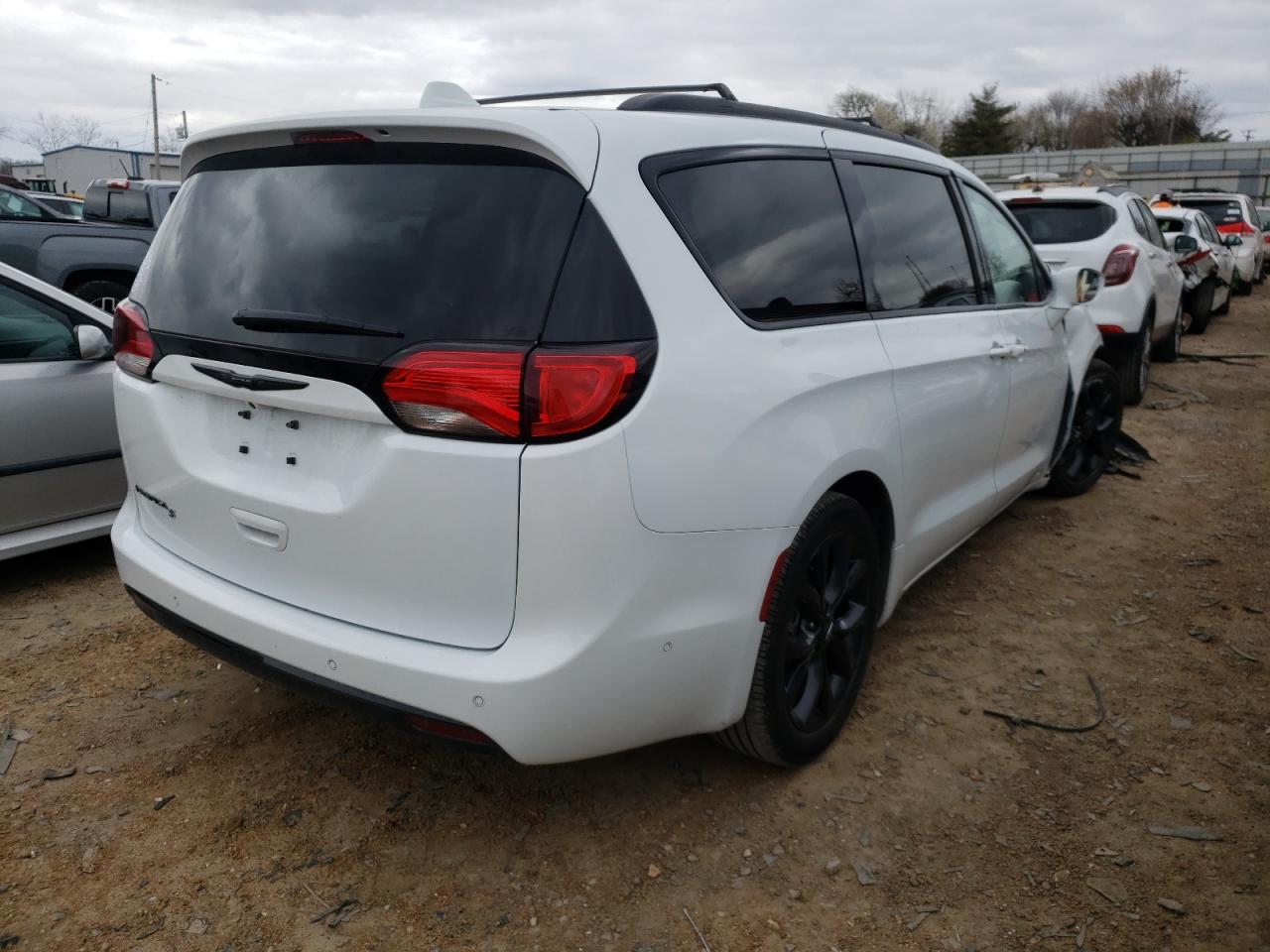Photo 4 from auction – 2020 CHRYSLER PACIFICA T with VIN 2C4RC1EG7LR242126
