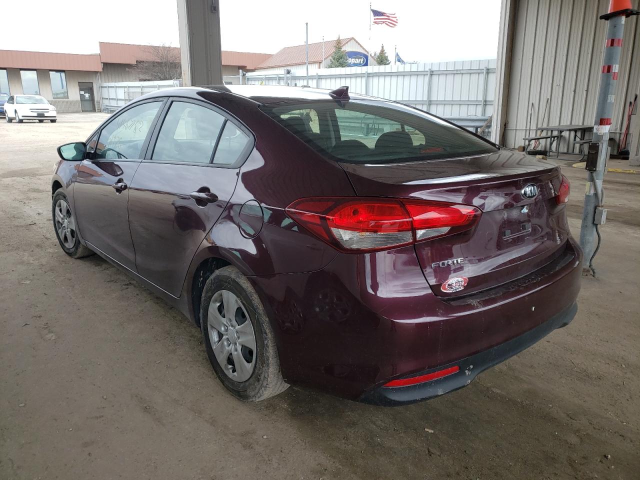 Photo 3 from auction – 2018 KIA FORTE LX with VIN 3KPFK4A74JE270543