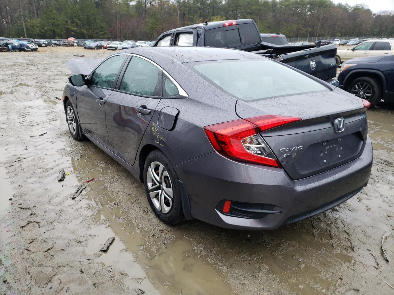 Photo 3 from auction – 2017 HONDA CIVIC LX with VIN 2HGFC2F50HH531031