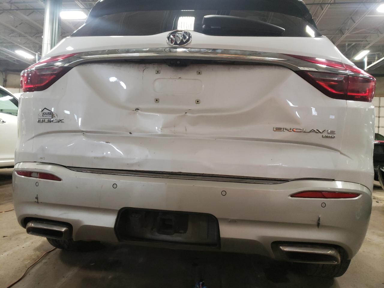 Photo 9 from auction – 2018 BUICK ENCLAVE AV with VIN 5GAEVCKW9JJ181106