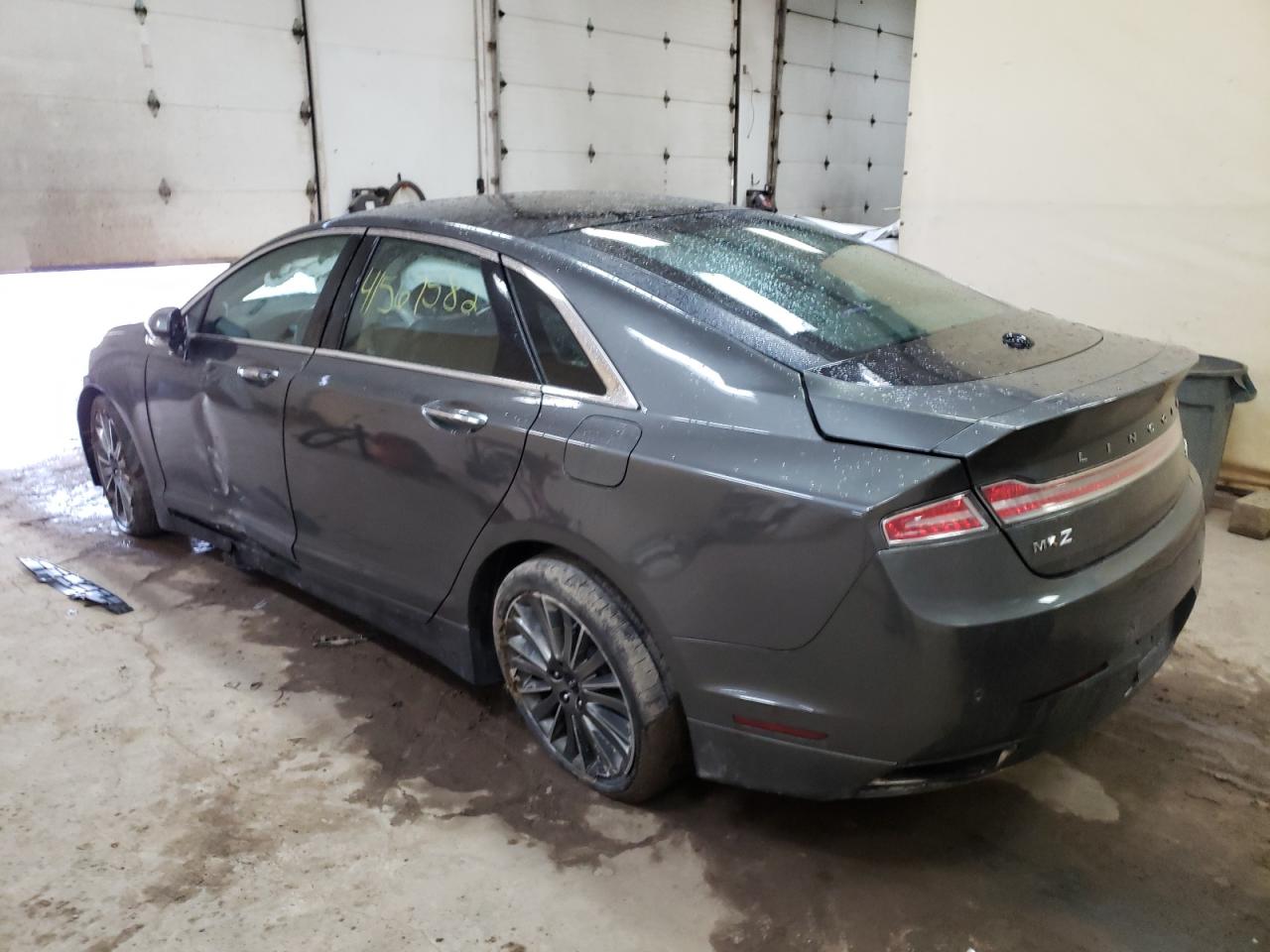 Photo 3 from auction – 2016 LINCOLN MKZ with VIN 3LN6L2J94GR601721