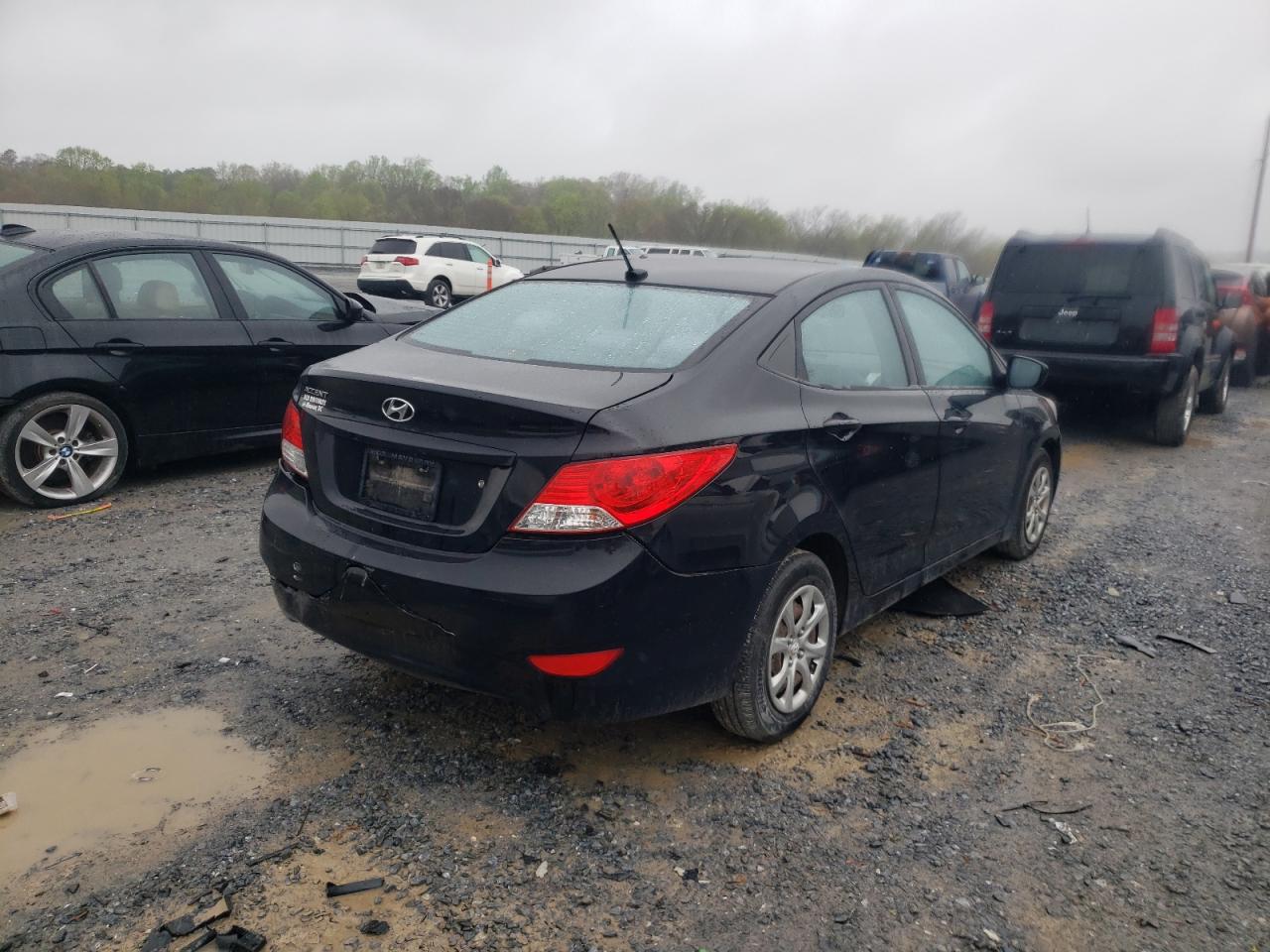 Photo 4 from auction – 2013 HYUNDAI ACCENT GLS with VIN KMHCT4AE8DU582140