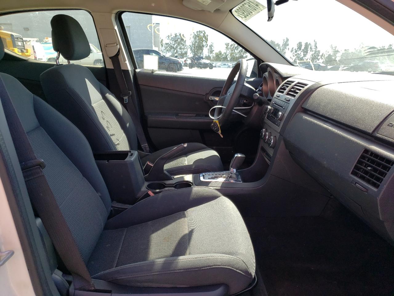 Photo 5 from auction – 2010 DODGE AVENGER SX with VIN 1B3CC4FB4AN152261