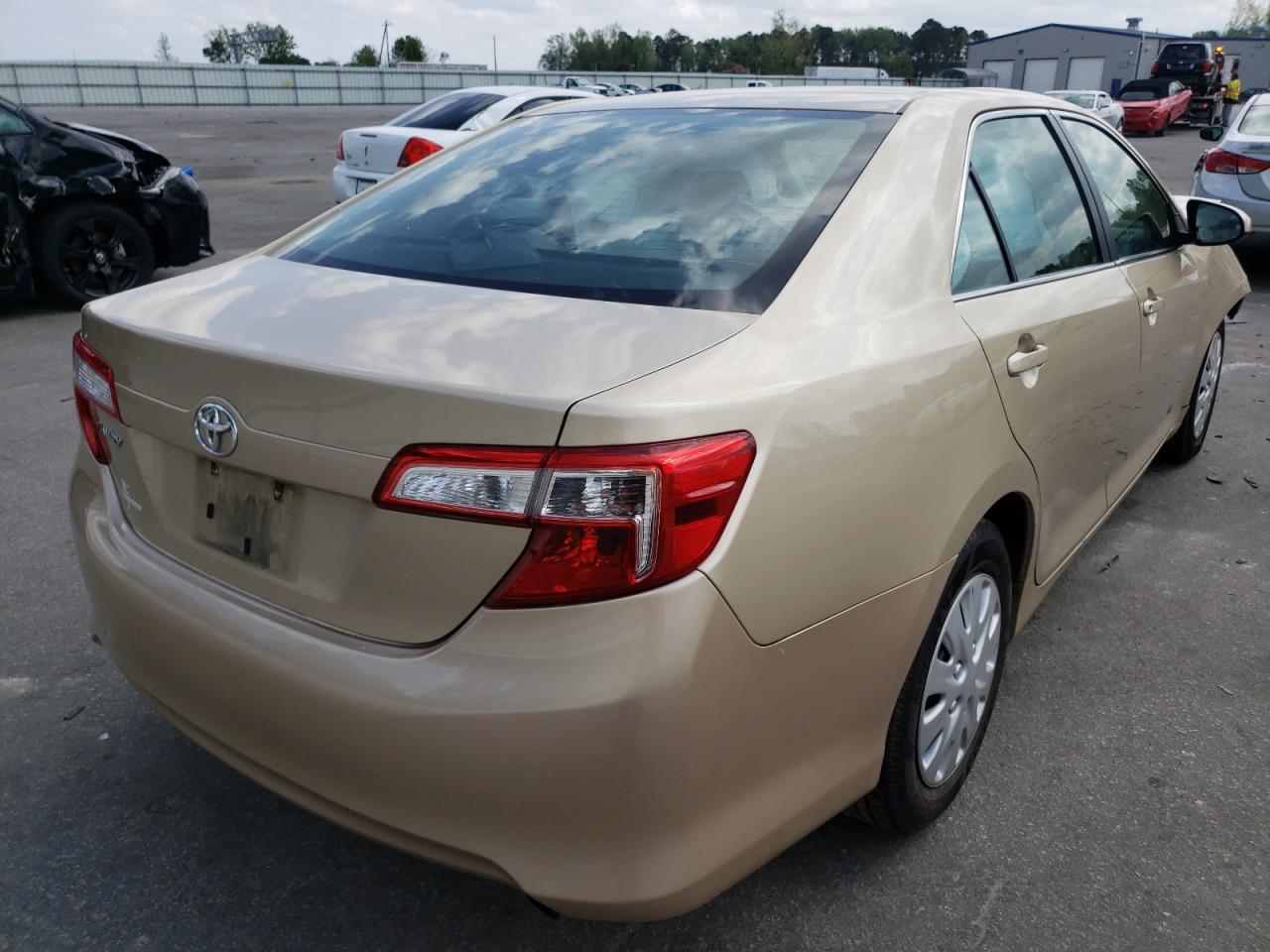 Photo 4 from auction – 2012 TOYOTA CAMRY BASE with VIN 4T1BF1FK5CU505143
