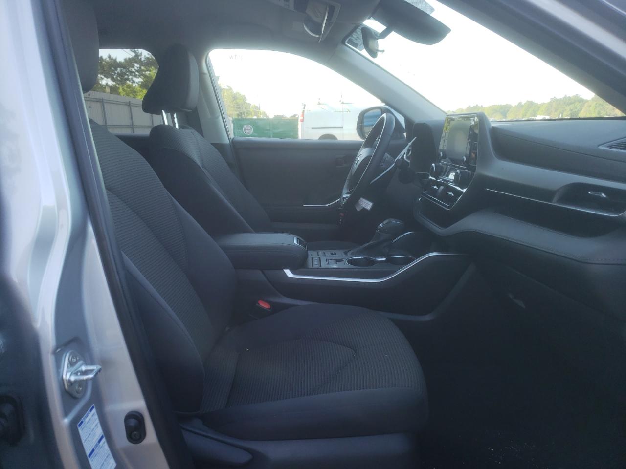 Photo 5 from auction – 2021 TOYOTA HIGHLANDER with VIN 5TDBZRBH0MS544491