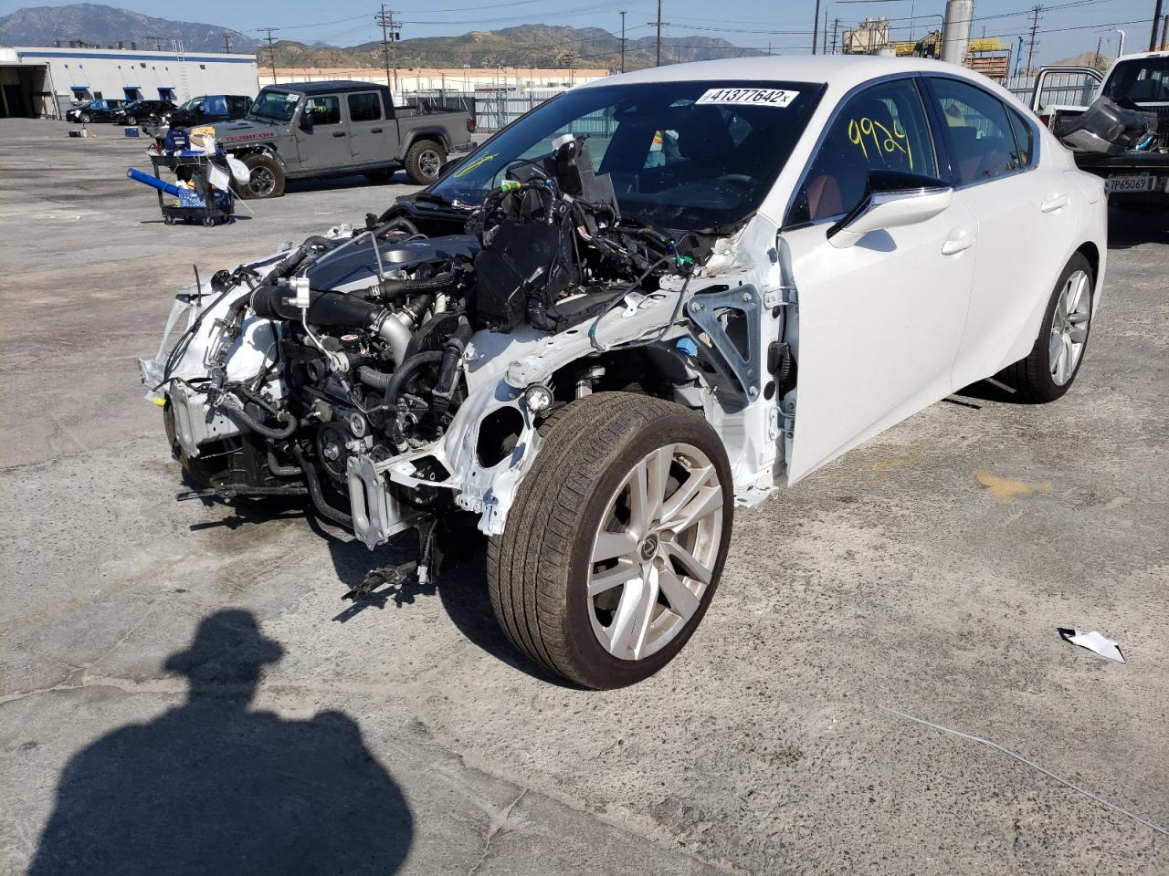 Photo 2 from auction – 2021 LEXUS IS 300 with VIN JTHAA1D25M5113761