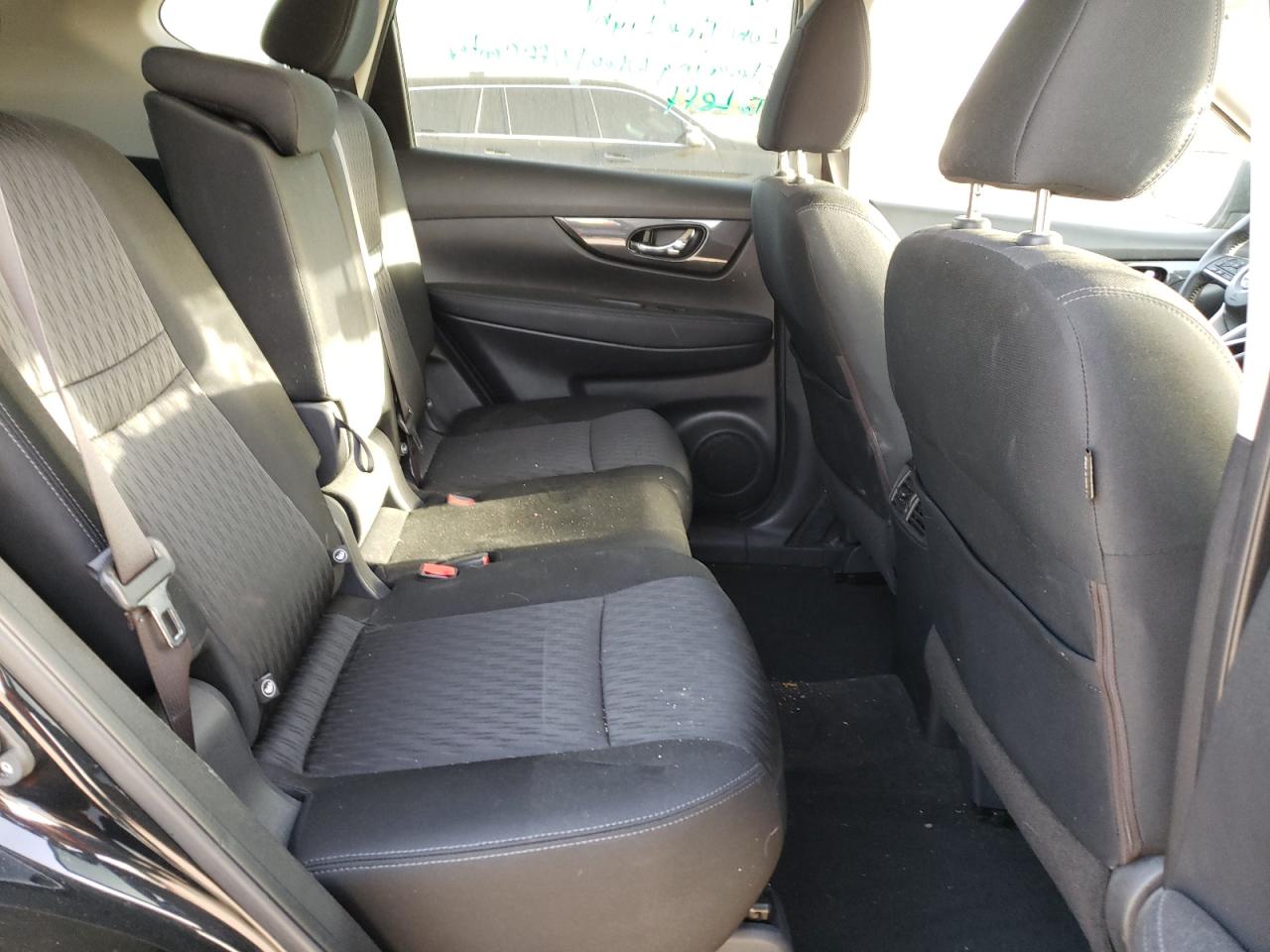 Photo 6 from auction – 2018 NISSAN ROGUE S with VIN KNMAT2MT0JP515455