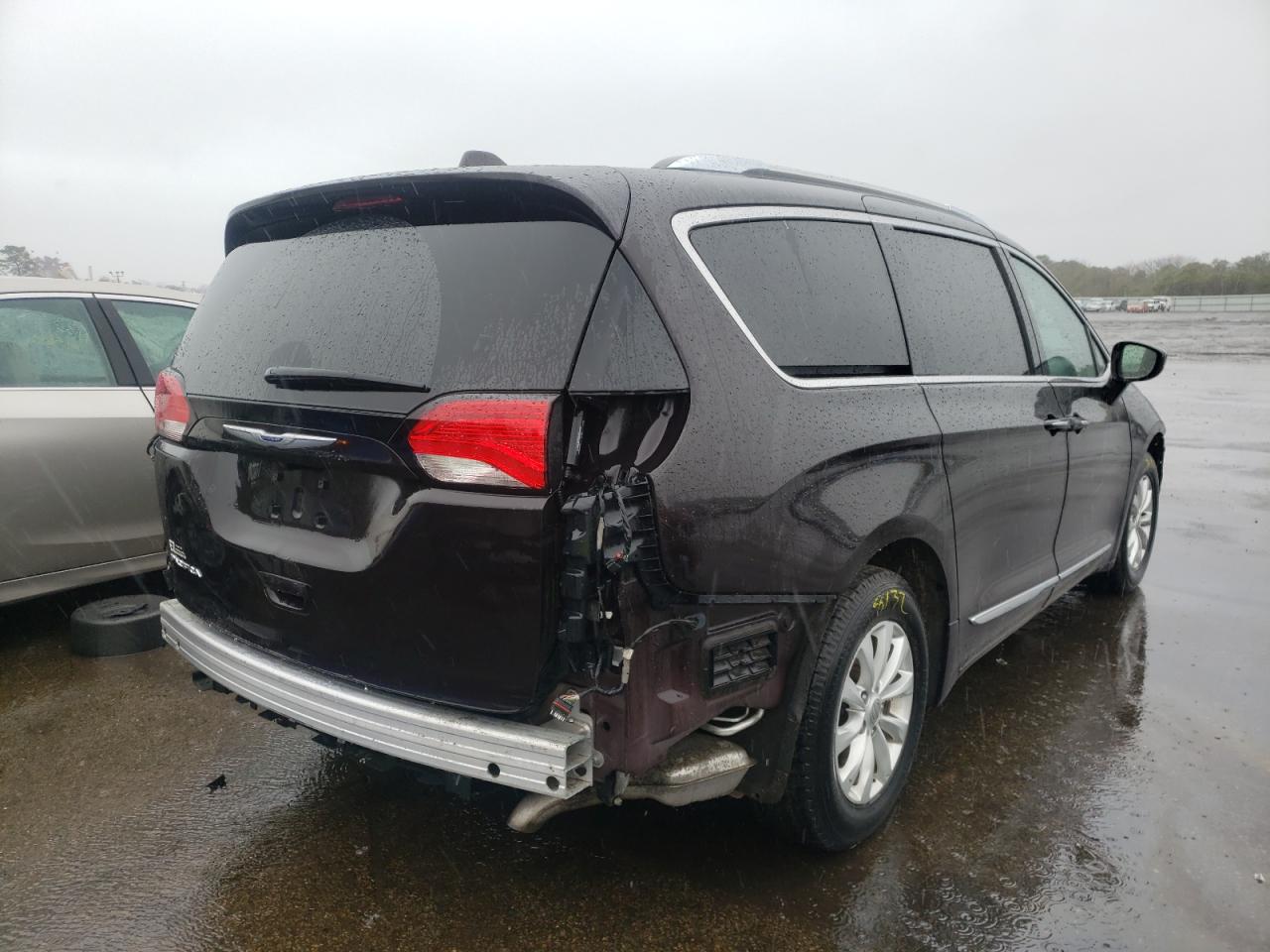 Photo 4 from auction – 2019 CHRYSLER PACIFICA T with VIN 2C4RC1BG8KR681161