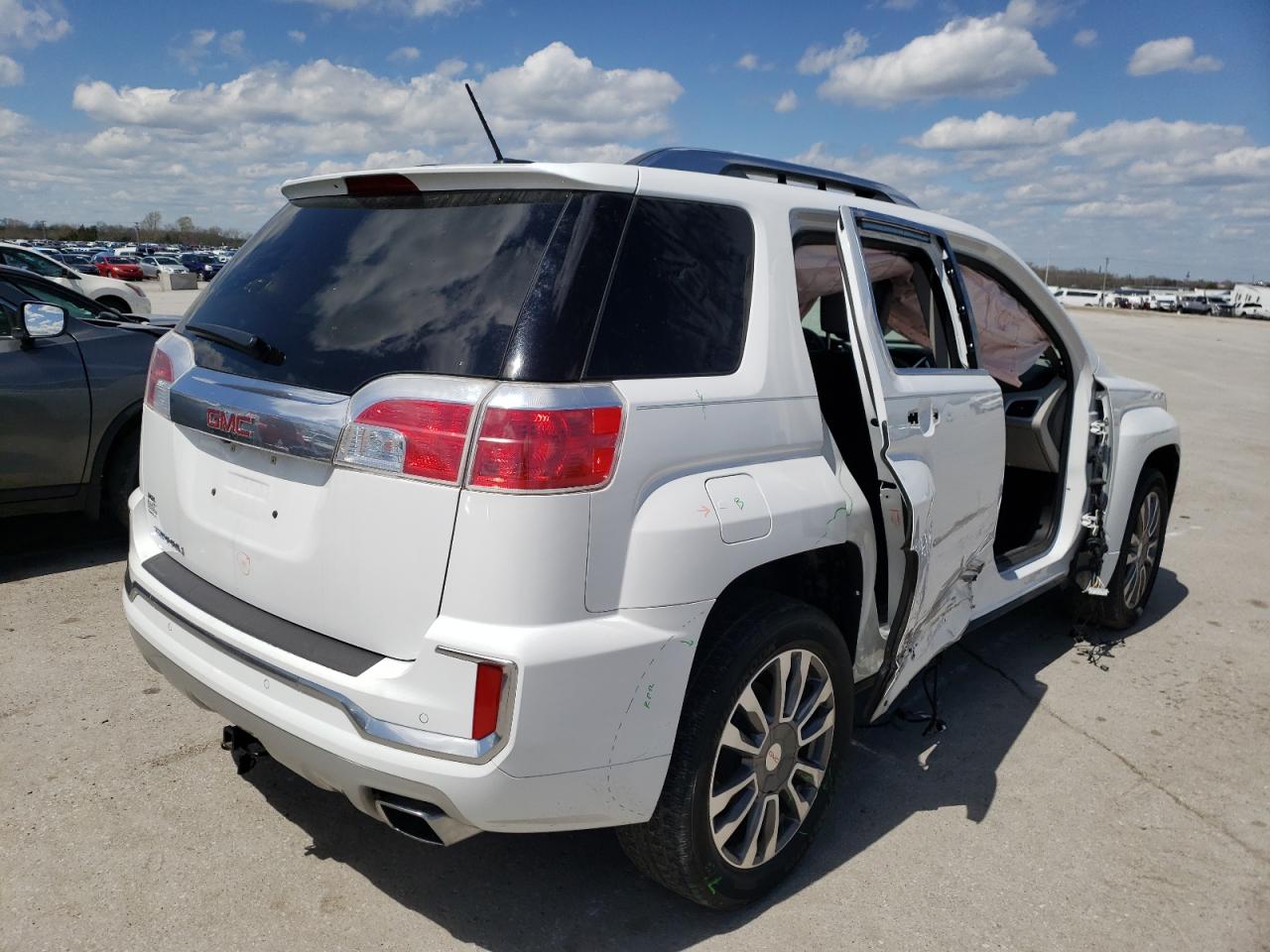 Photo 17 from auction – 2017 GMC TERRAIN DE with VIN 2GKFLRE3XH6297665
