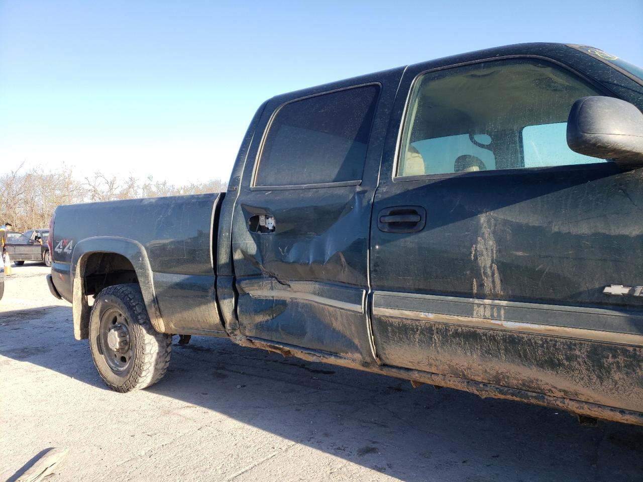 Photo 9 from auction – 2005 CHEVROLET SILVERADO with VIN 1GCGK13U25F822011