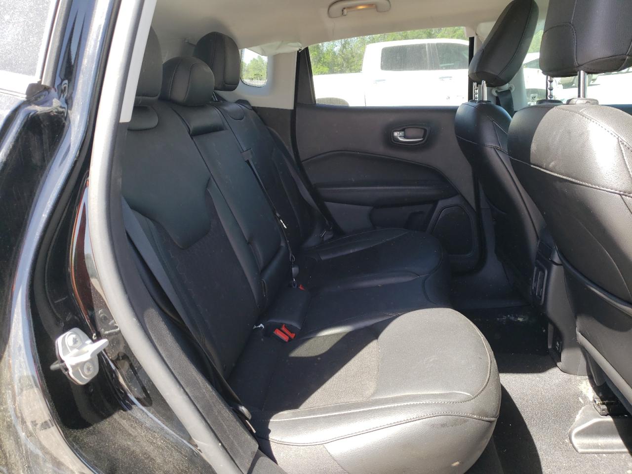 Photo 6 from auction – 2021 JEEP COMPASS LA with VIN 3C4NJCBB5MT571060