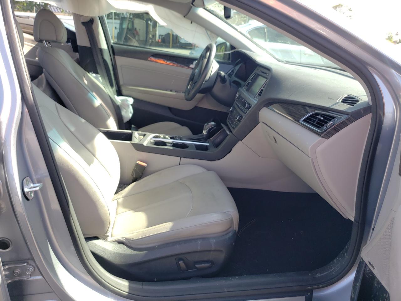 Photo 5 from auction – 2015 HYUNDAI SONATA SPO with VIN 5NPE34AF8FH177673