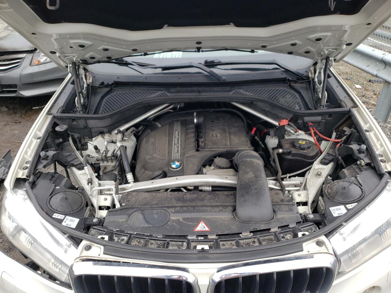 Photo 7 from auction – 2015 BMW X6 XDRIVE3 with VIN 5UXKU2C50F0N76744