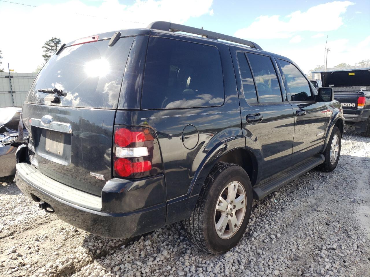 Photo 4 from auction – 2007 FORD EXPLORER X with VIN 1FMEU63E27UB25746