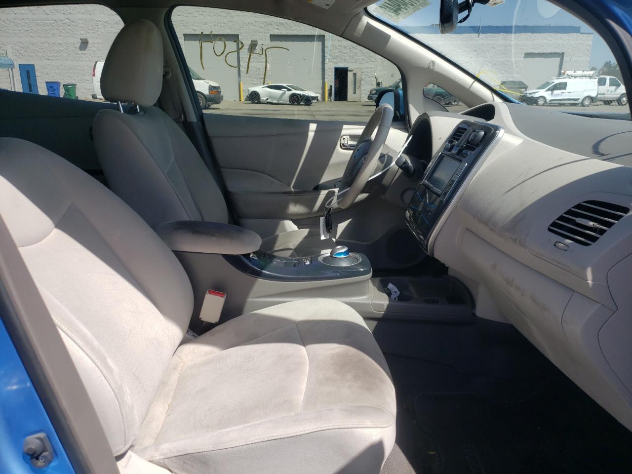 Photo 5 from auction – 2012 NISSAN LEAF SV with VIN JN1AZ0CP9CT022958