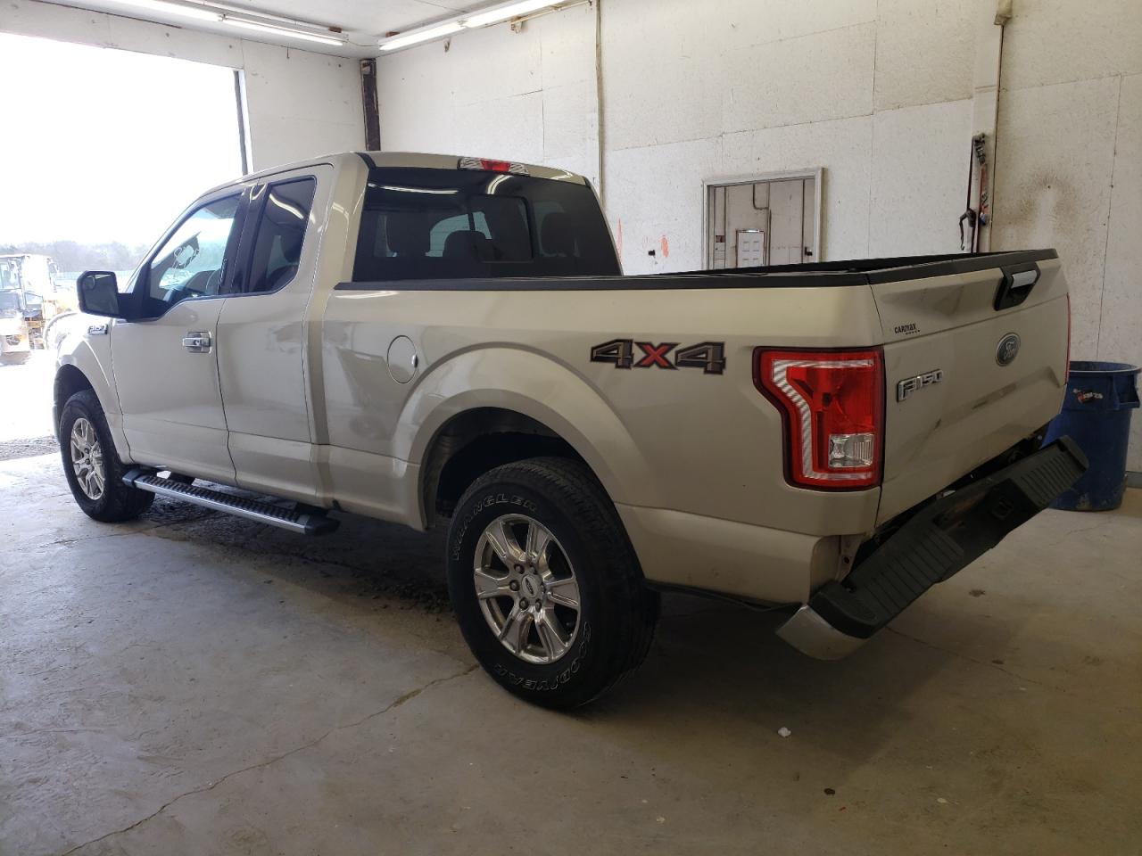 Zdjęcie 3 z aukcji – 2017 FORD F150 SUPER z VIN 1FTFX1EF4HFC87814