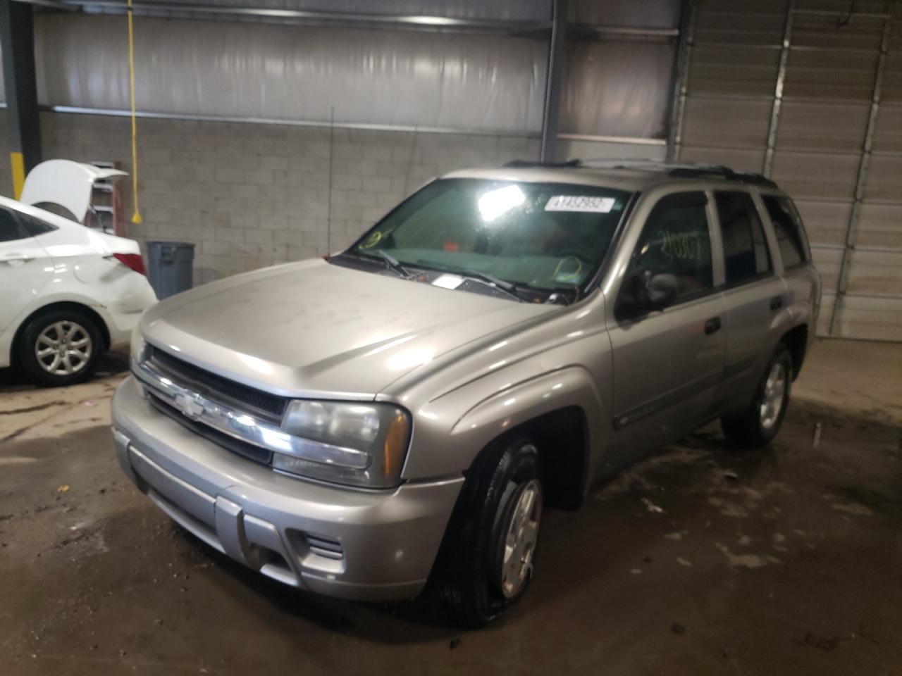 Photo 2 from auction – 2003 CHEVROLET TRAILBLAZE with VIN 1GNDS13S532138891