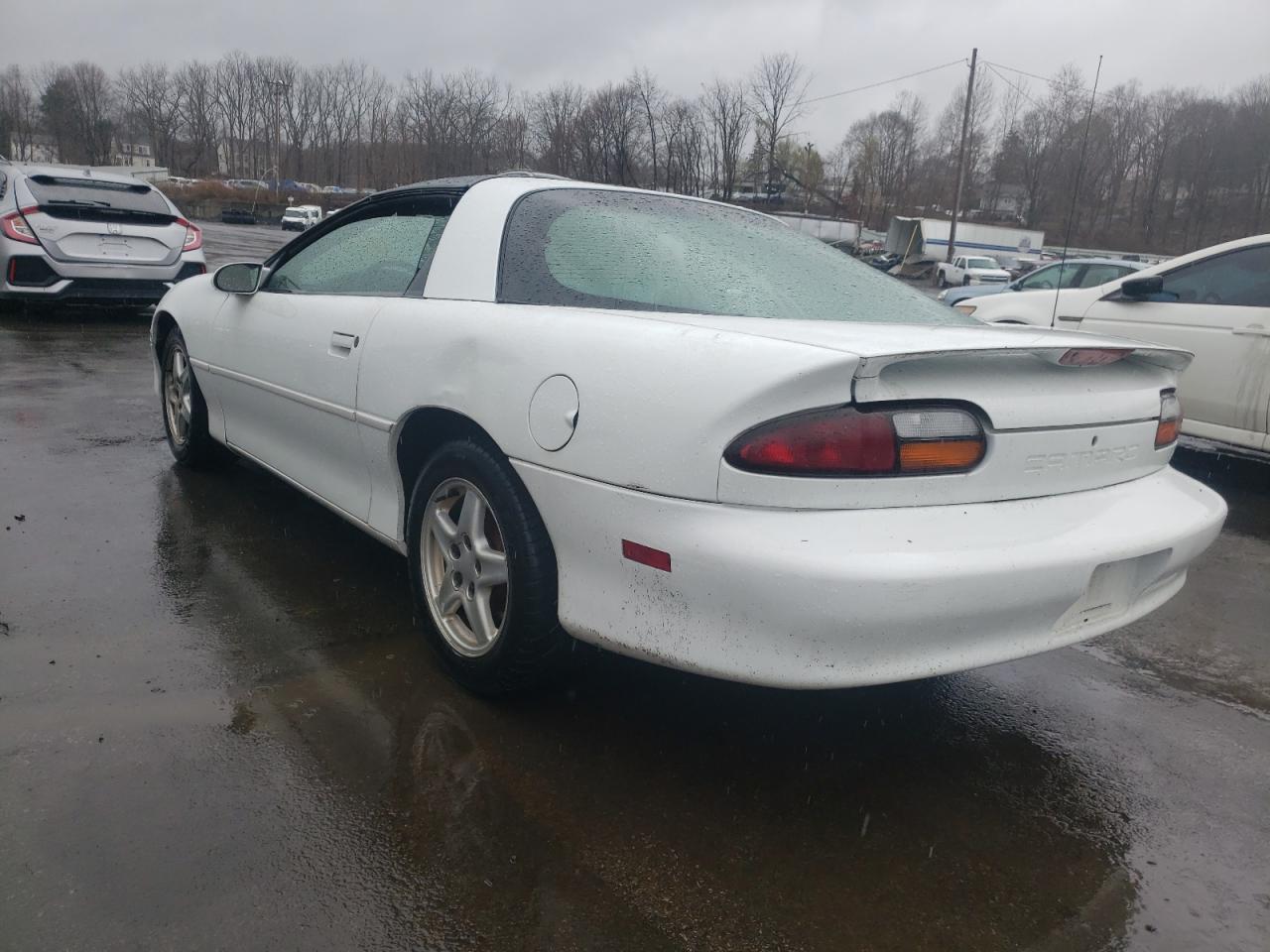 Photo 3 from auction – 1998 CHEVROLET CAMARO with VIN 2G1FP22K3W2153021