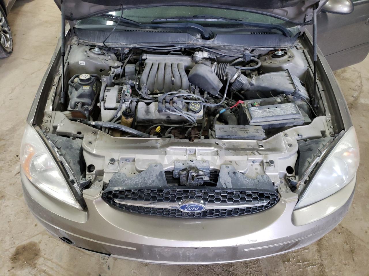 Photo 7 from auction – 2002 FORD TAURUS SES with VIN 1FAFP55292A225047