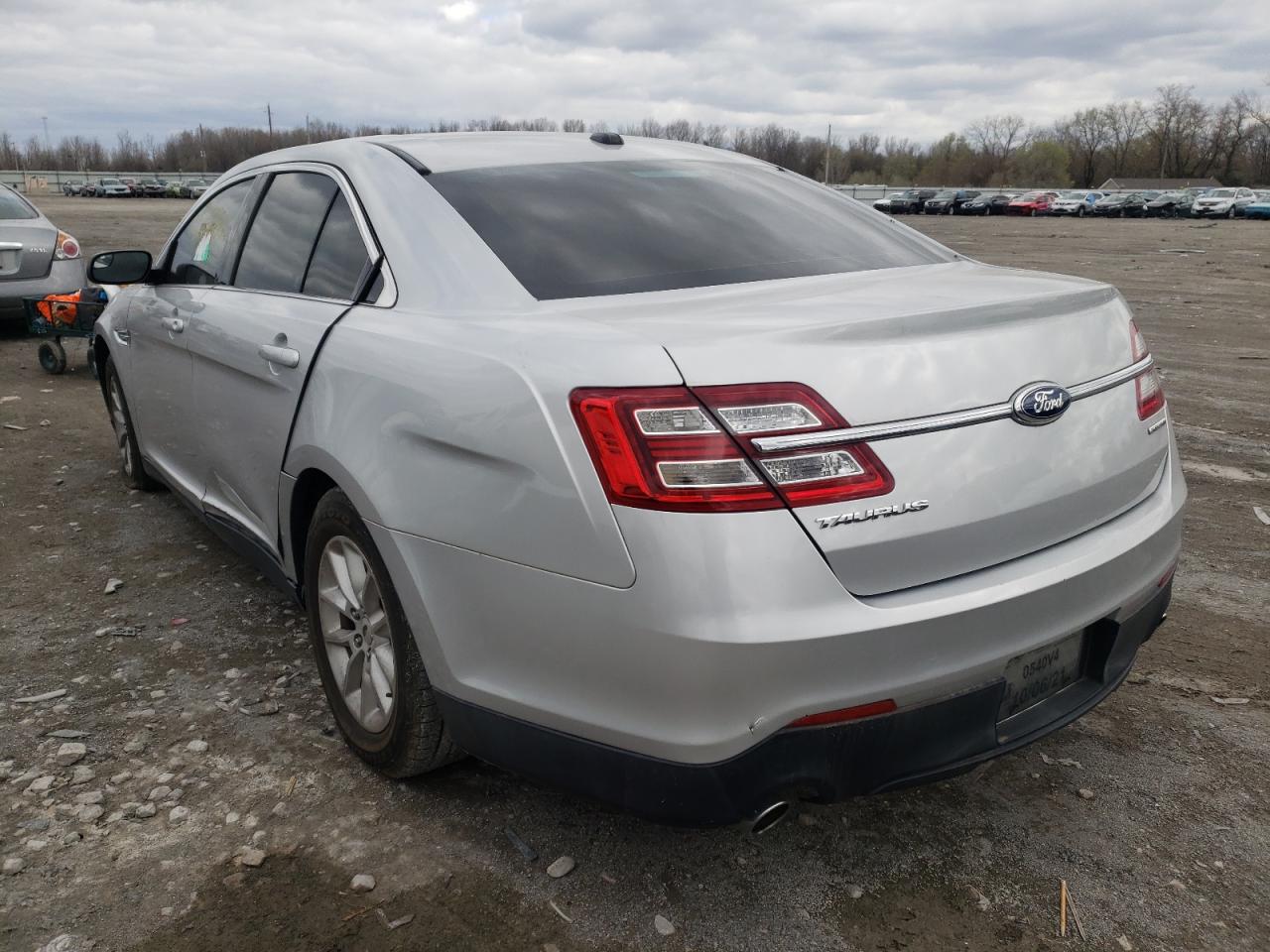 Photo 3 from auction – 2013 FORD TAURUS SE with VIN 1FAHP2D88DG230981