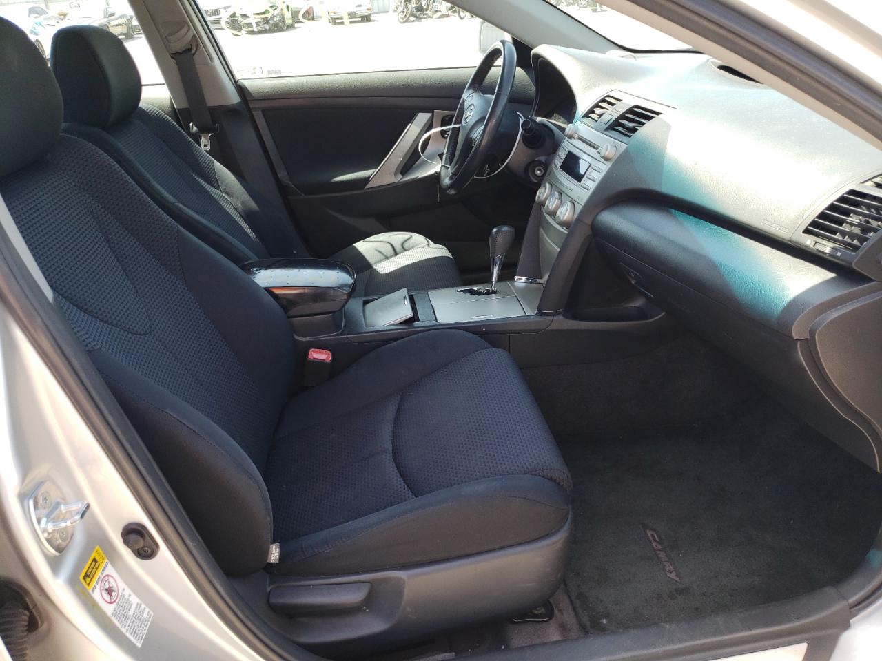Photo 5 from auction – 2011 TOYOTA CAMRY BASE with VIN 4T1BF3EK6BU192759