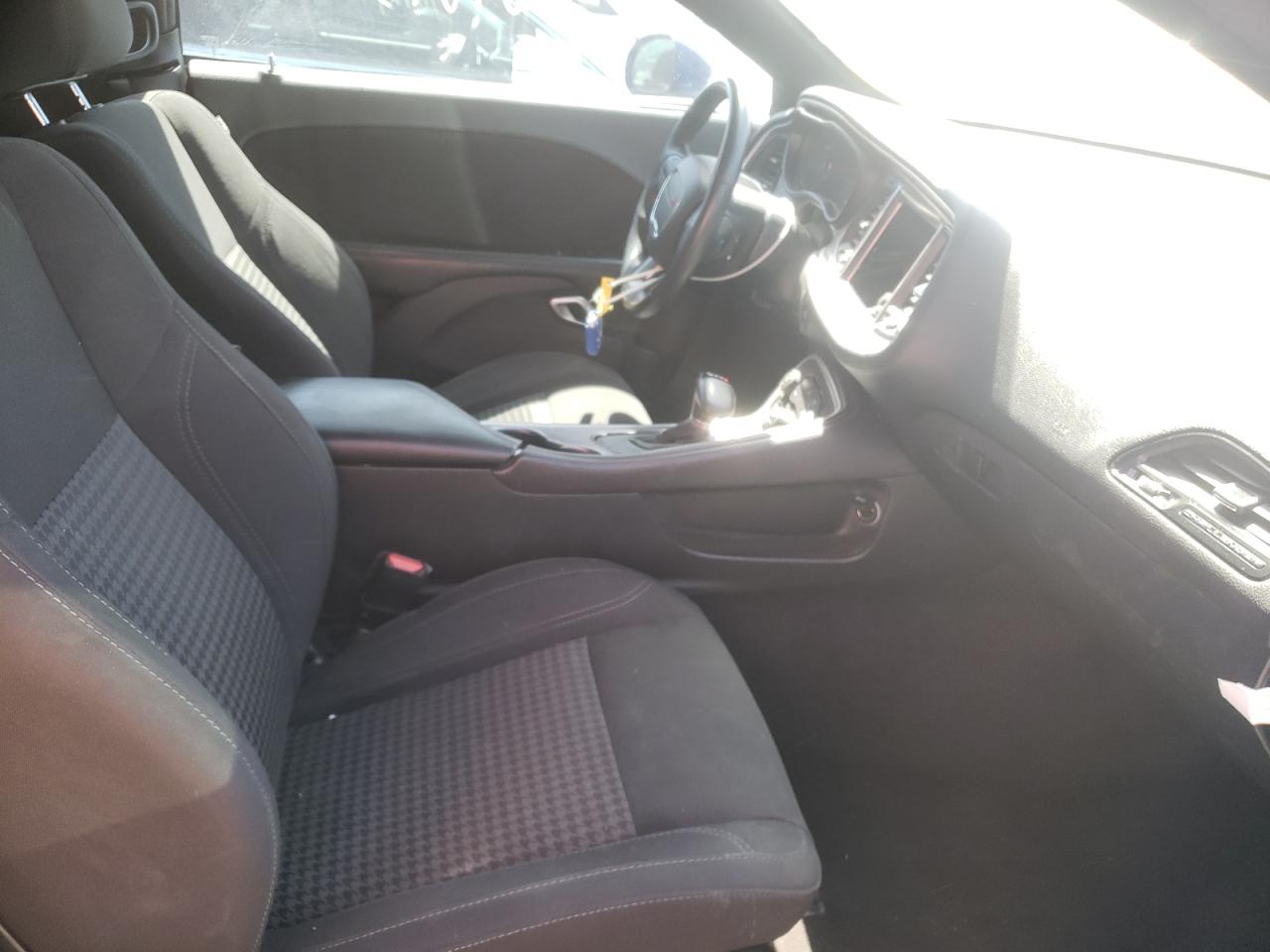 Photo 5 from auction – 2019 DODGE CHALLENGER with VIN 2C3CDZAG0KH506755