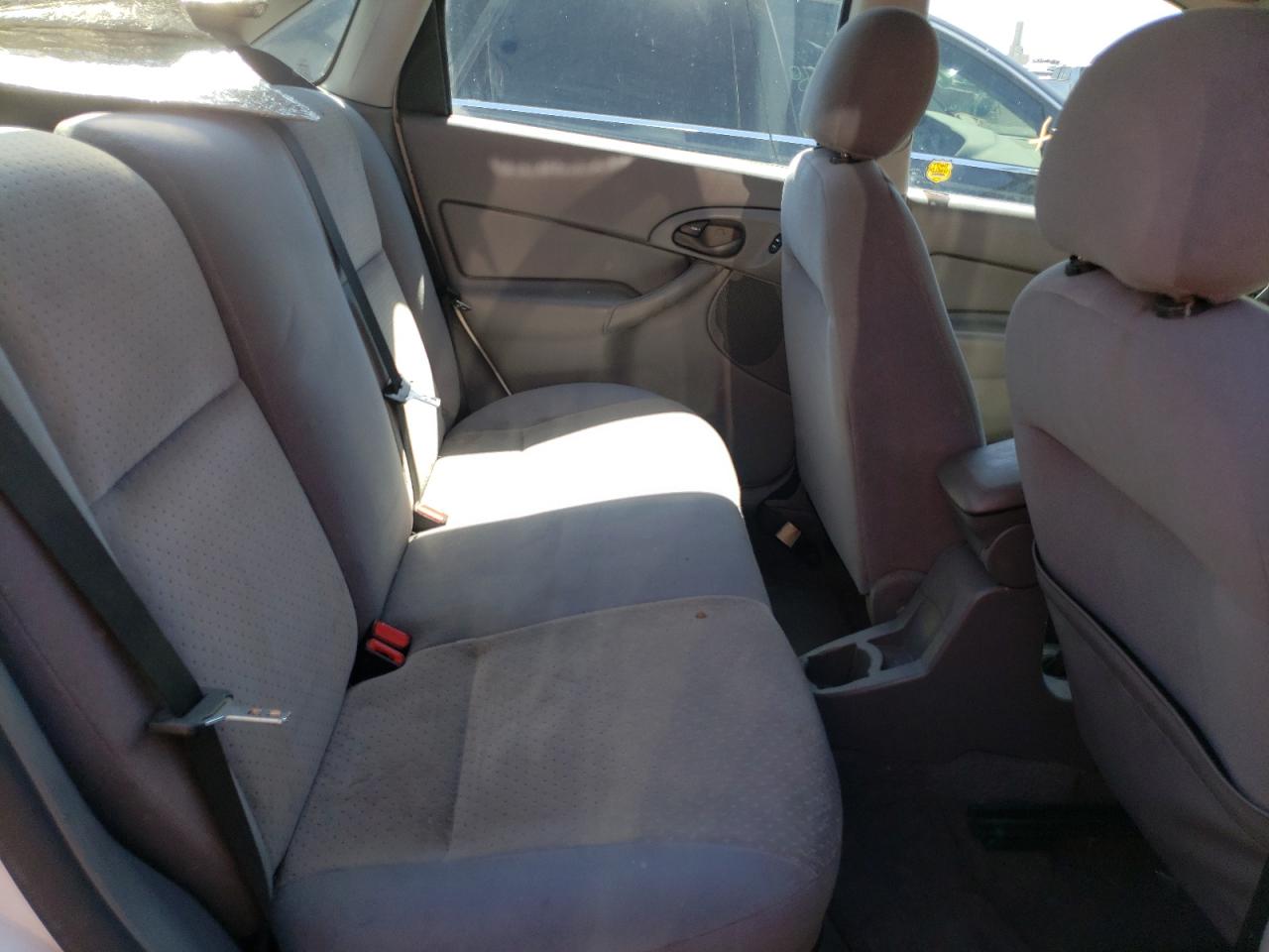 Photo 6 from auction – 2004 FORD FOCUS ZTS with VIN 1FAFP38Z74W111681