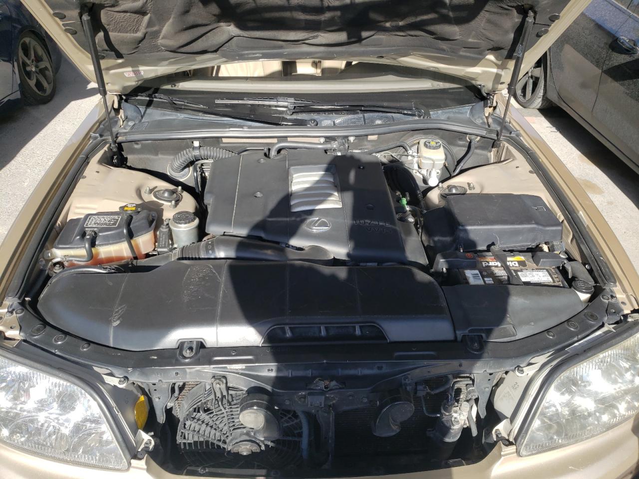 Photo 7 from auction – 2000 LEXUS LS 400 with VIN JT8BH28F6Y0168077