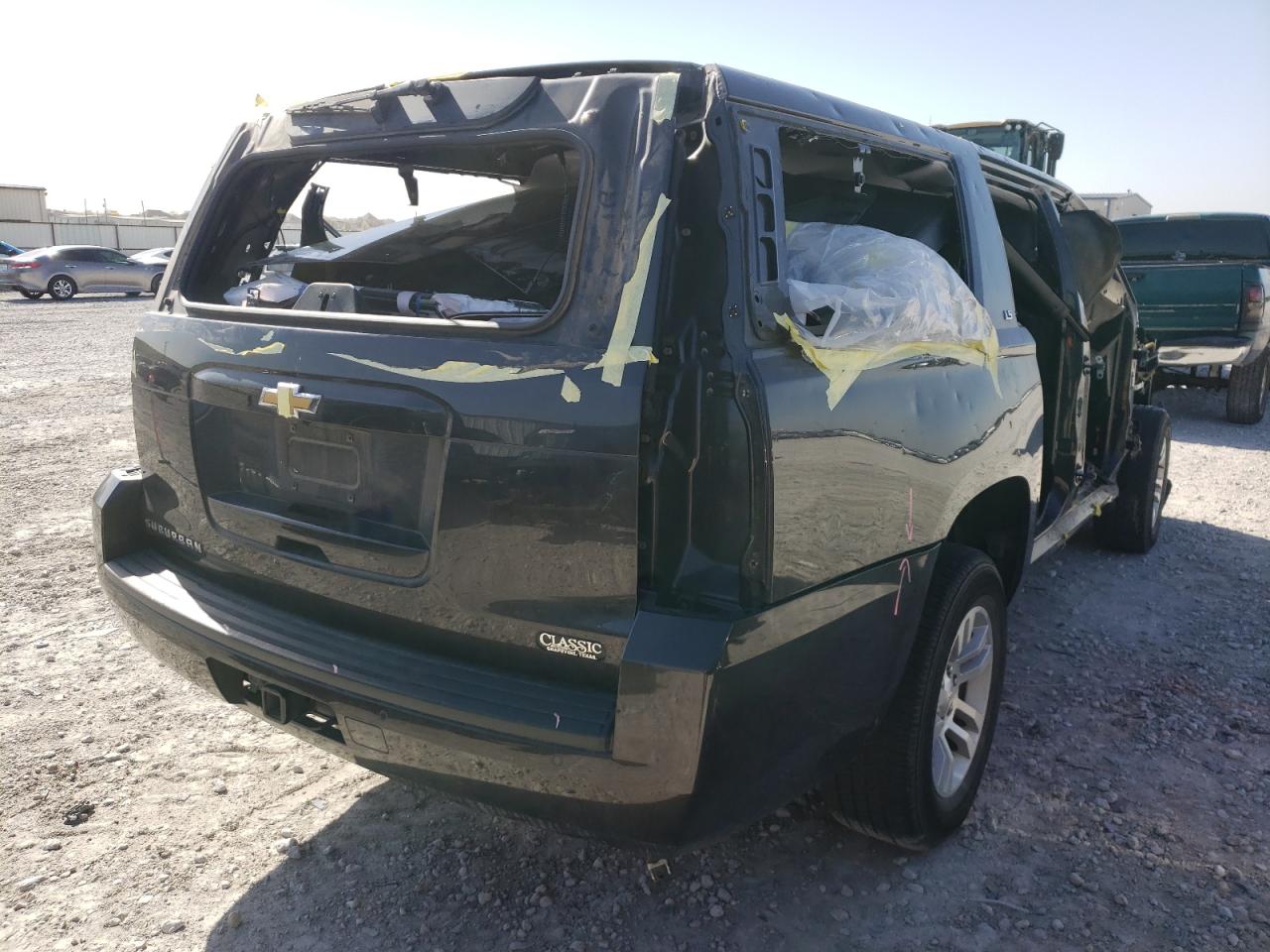 Photo 4 from auction – 2016 CHEVROLET SUBURBAN C with VIN 1GNSCGKC5GR194439