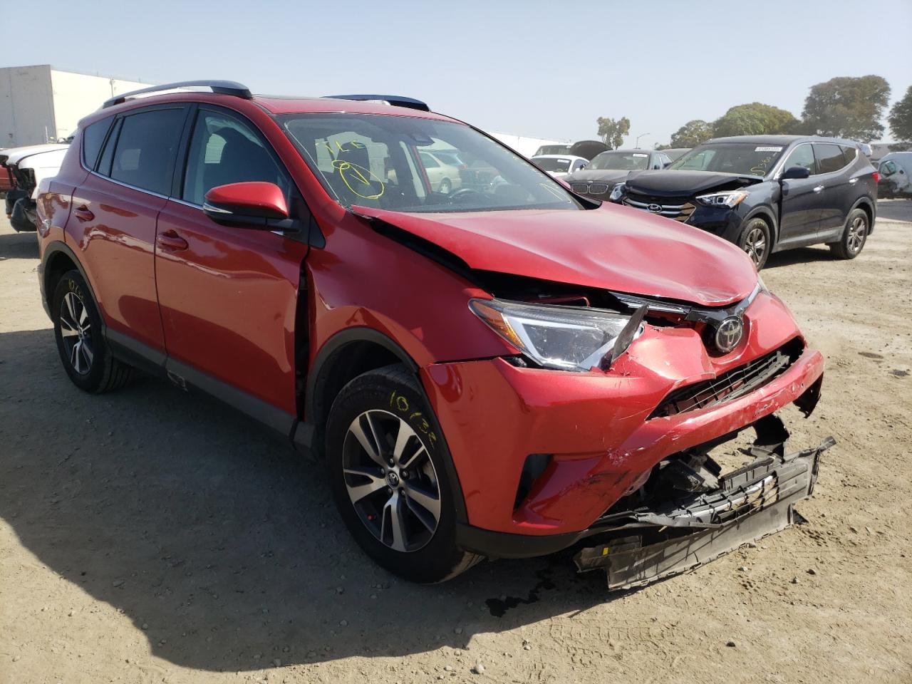 Photo 1 from auction – 2017 TOYOTA RAV4 XLE with VIN 2T3RFREVXHW596935