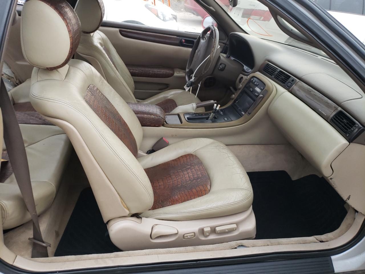 Photo 5 from auction – 1995 LEXUS SC 400 with VIN JT8UZ30C5S0043060