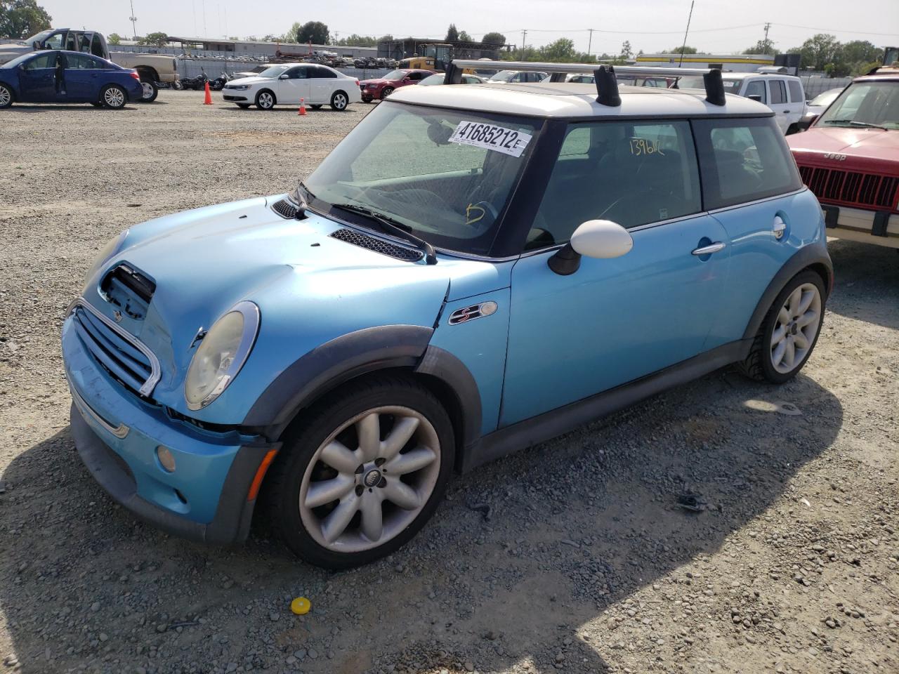 Photo 2 from auction – 2002 MINI COOPER S with VIN WMWRE33482TD56819