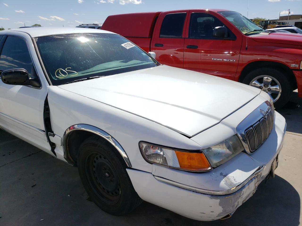 Photo 9 from auction – 2000 MERCURY GRAND MARQ with VIN 2MEFM74W9YX663908