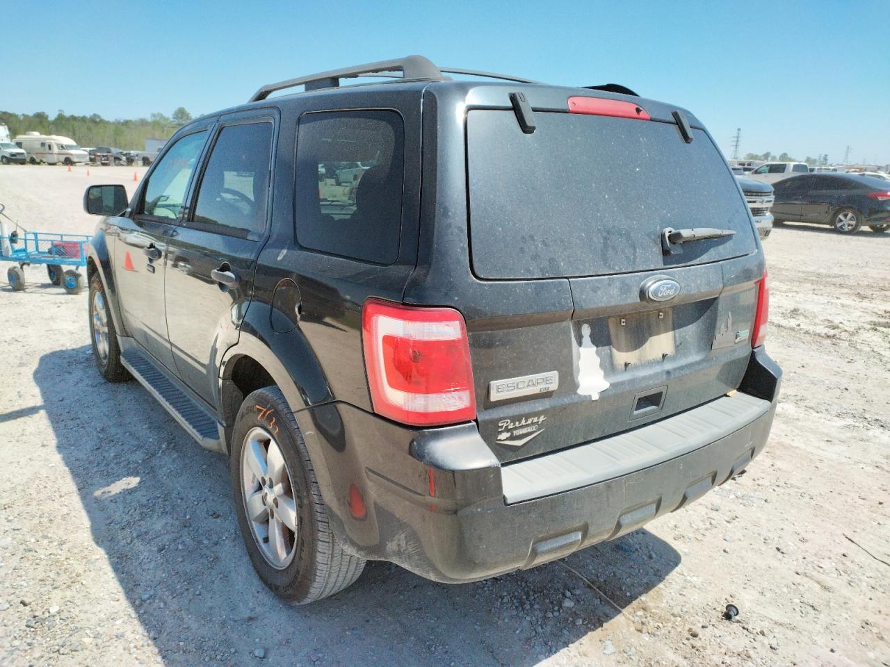 Photo 3 from auction – 2010 FORD ESCAPE XLT with VIN 1FMCU0DG4AKC97462