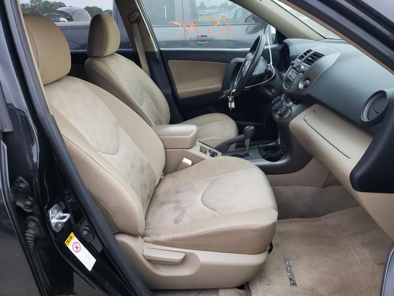 Photo 5 from auction – 2010 TOYOTA RAV4 with VIN JTMZF4DV1A5021348
