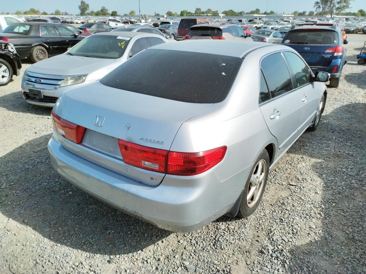 Photo 4 from auction – 2005 HONDA ACCORD EX with VIN JHMCM56755C005153