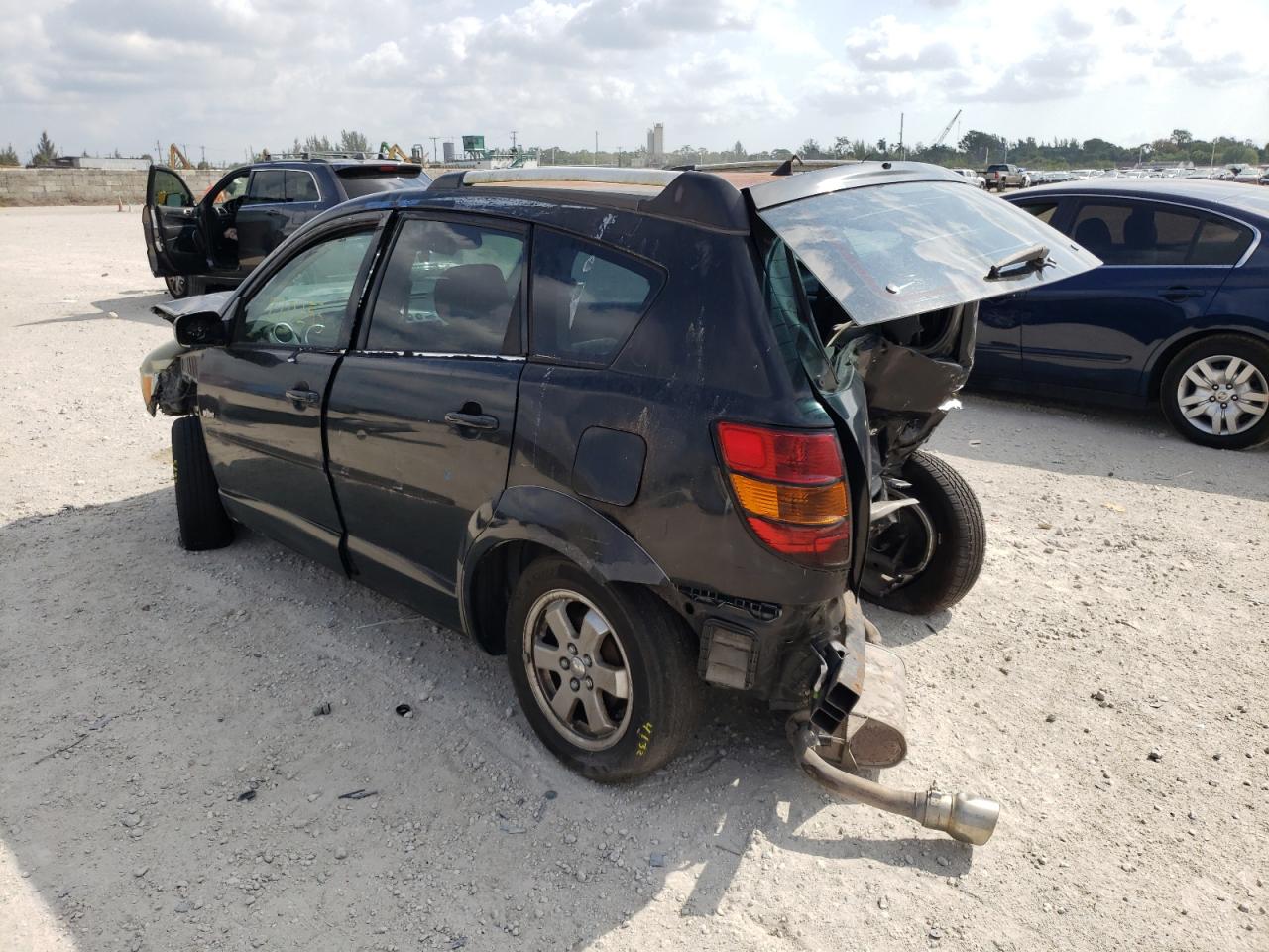 Photo 3 from auction – 2005 PONTIAC VIBE with VIN 5Y2SL63885Z408298